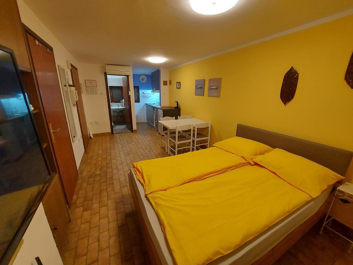 Terra Apartments ピラン エクステリア 写真